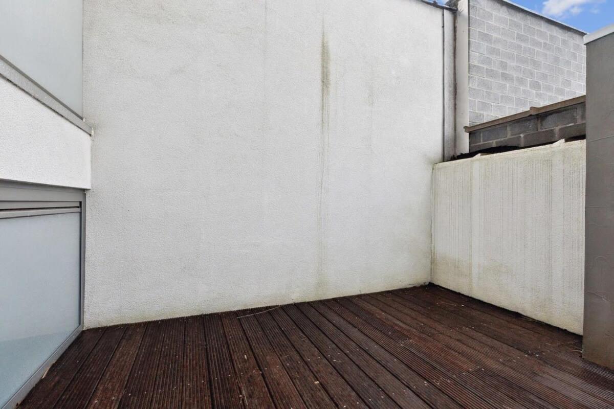 Bright Waterfront Apartment Antwerp Exterior photo