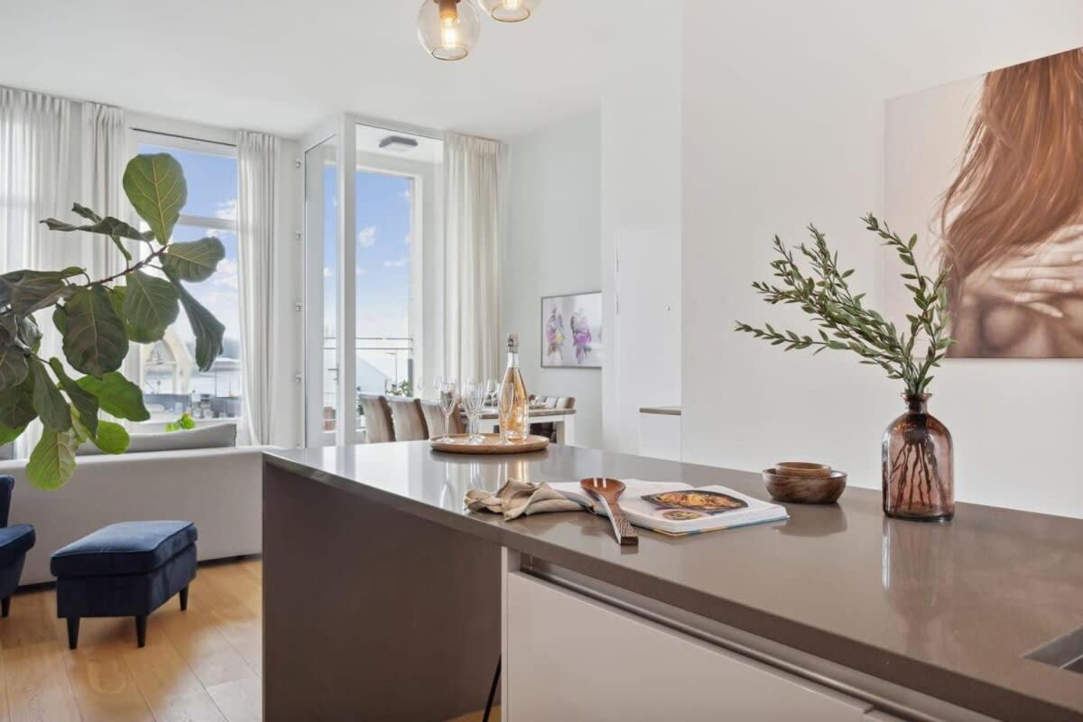 Bright Waterfront Apartment Antwerp Exterior photo